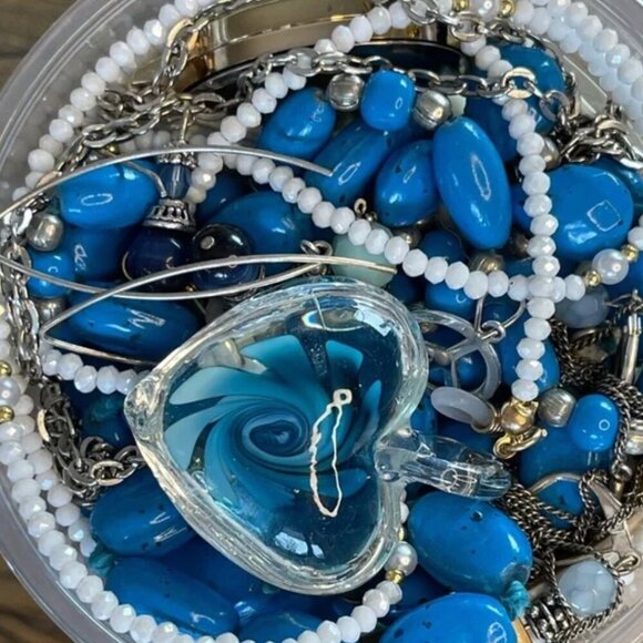 Unlisted Jewelry Item "Live Show Card" NFS - Picture 5 of 16